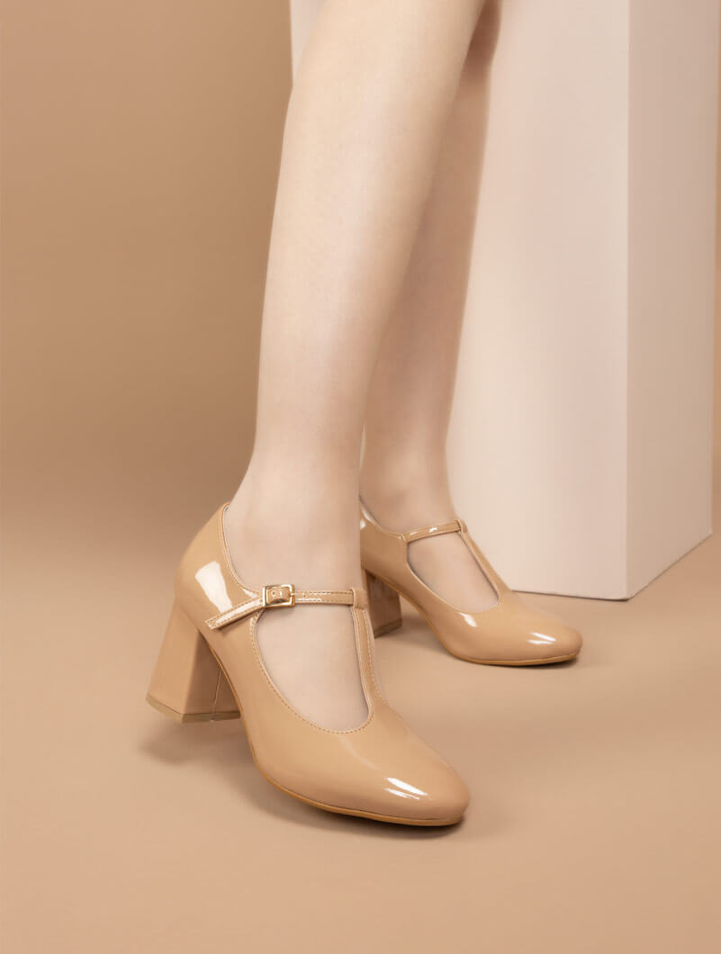 Escarpins à lanière